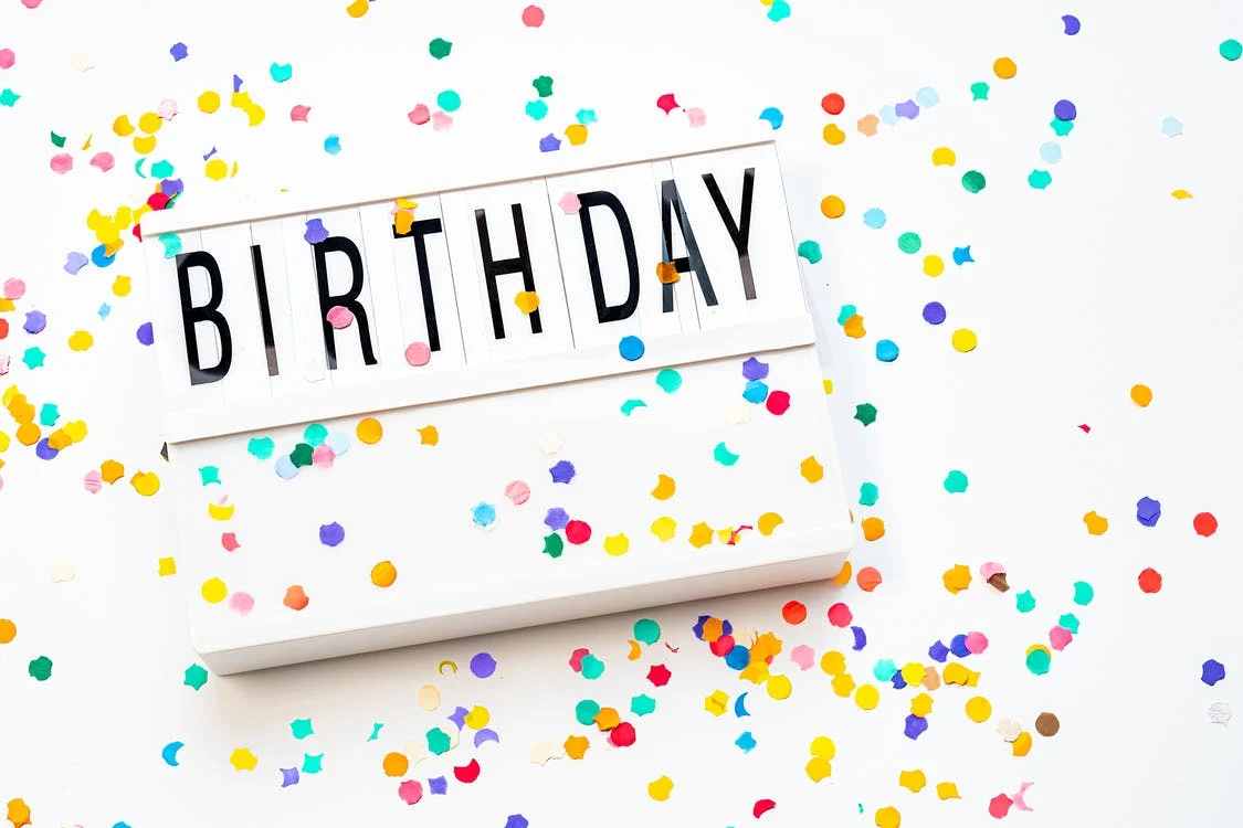 Was tun zum Geburtstag Ihrer Freundin? Einzigartige Planideen & Anmerkungen