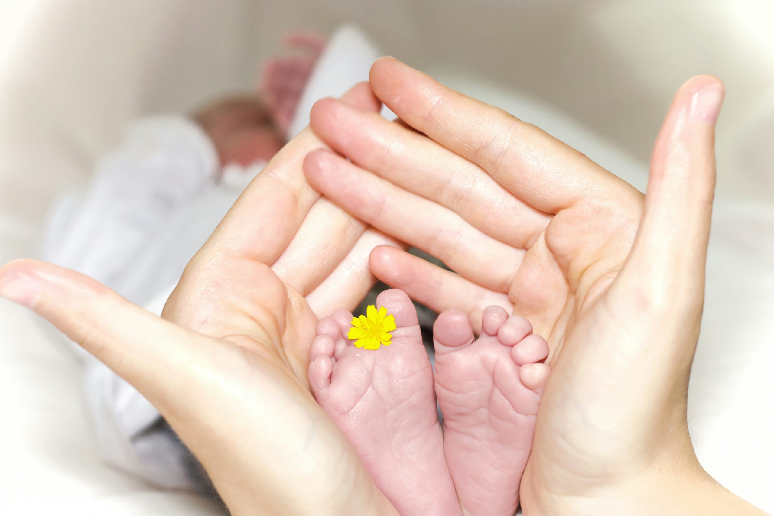 26 Geschenkideen zum ersten Muttertag 2026 für frischgebackene Mamas