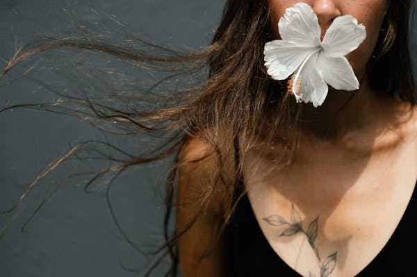 12 Tattoo-Designideen mit Geburtsblumen für jeden Monat