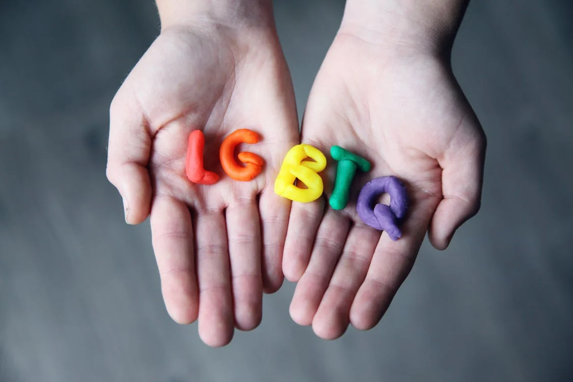 Inspirierende LGBTQIA+-Zitate für Verbündete und Unterstützer