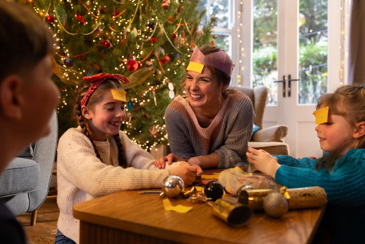 30+ Lustige Weihnachtsspiele für Kinder und Erwachsene