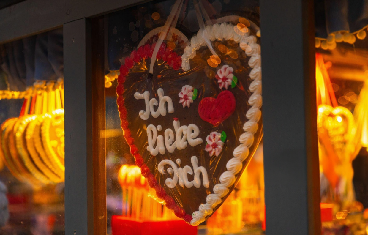 120+ „Ich liebe dich“-Zitate 2026: Schöne Liebeszitate für alle