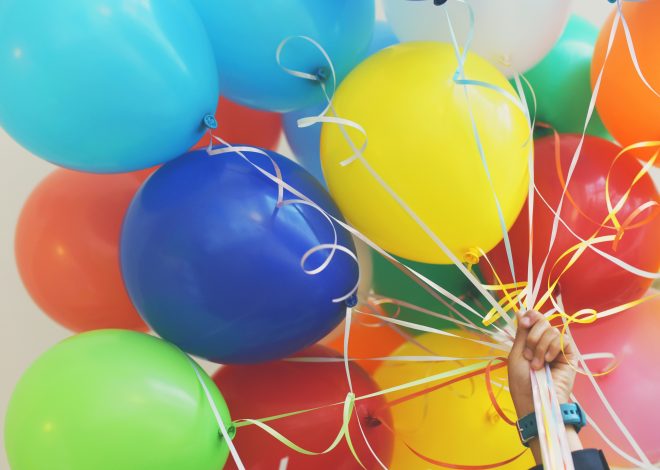 Geschenke auspacken am Kindergeburtstag: Ideen für koordinierte Spiele